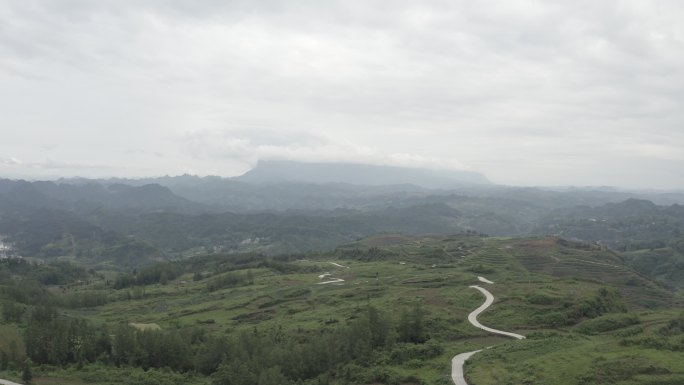 湖南湘西八面山田野云海山野航拍公路