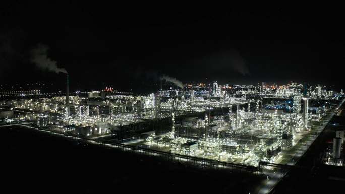 化工厂炼油厂夜景航拍01