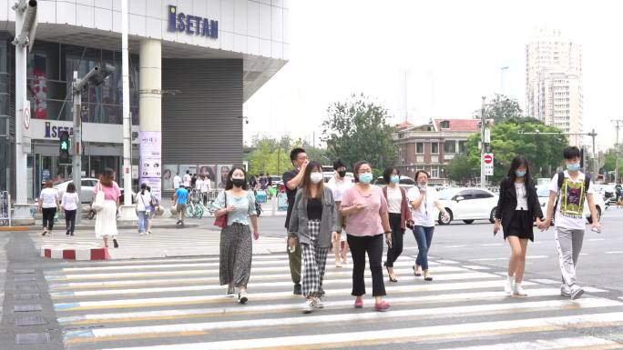 人行横道上的路人升格1080p