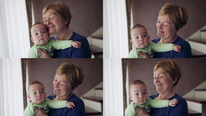 奶奶喜欢和孙子在一起