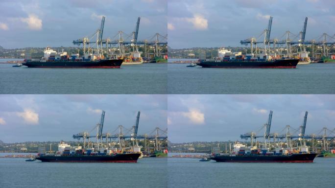 集装箱船进港集装箱重型塔吊国际货运贸易港