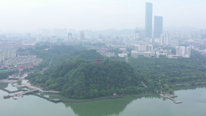 镇江北固山甘露寺航拍树木河流建筑远景