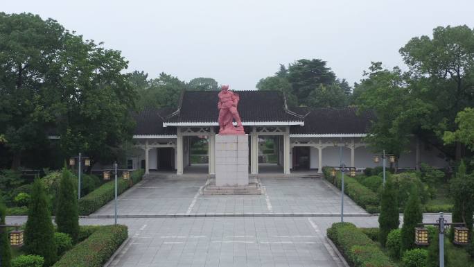 泰兴杨根思烈士纪念碑雕像航拍