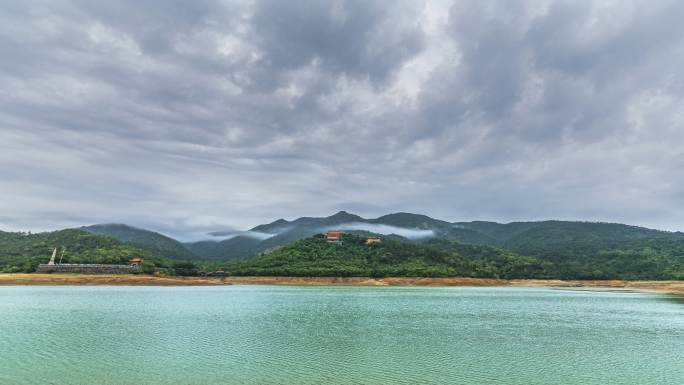 珠海斗门黄杨山雨雾