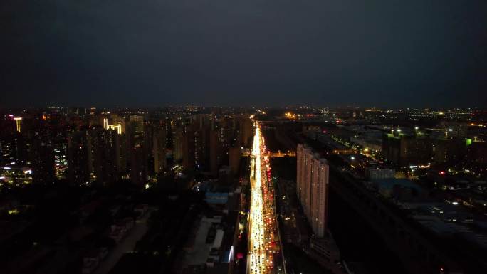 城市夜景路上车流 万家灯火