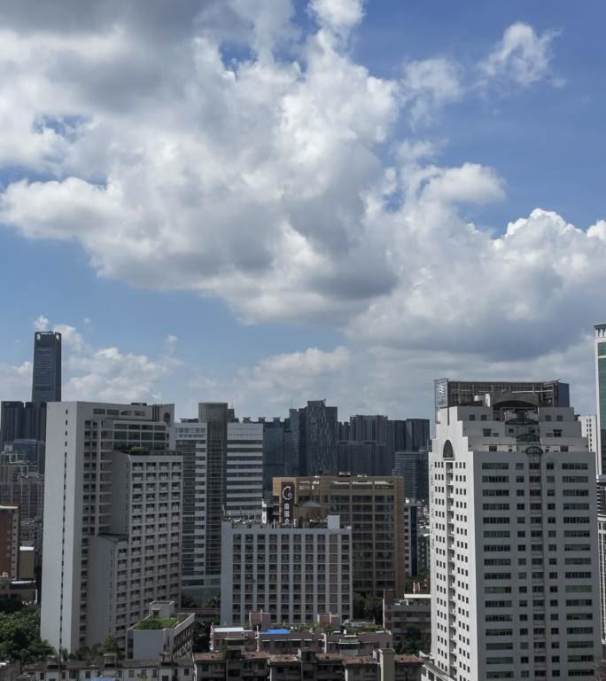 蓝天白云城市建筑背景延时摄影 手机竖屏