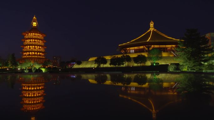 天堂明堂洛阳夜景高塔灯光在水畔交相辉映