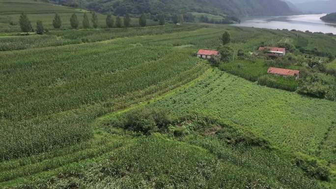 辽宁本溪桓仁山水人家航拍回龙湖