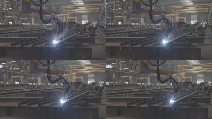 自动焊接机器人在工作 焊接