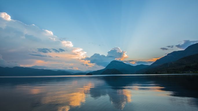 4K唯美湖面夕阳延时