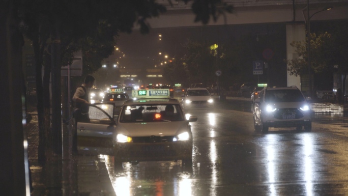 下雨的夜晚