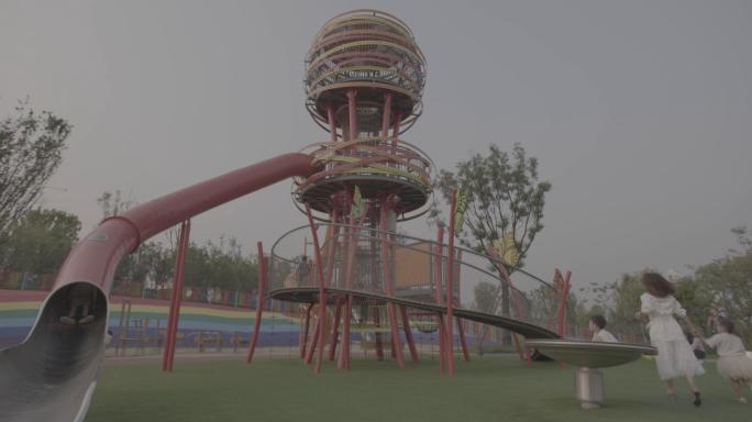 4k公共素材公园游乐设施儿童s-log3