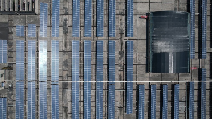 太阳能光伏清洁能源太阳能屋顶