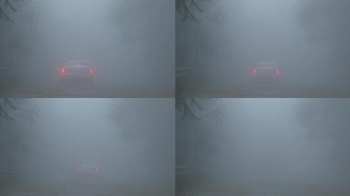 4K云雾中下山的汽车
