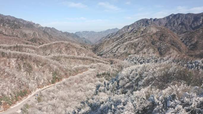 秦岭山雪景航拍