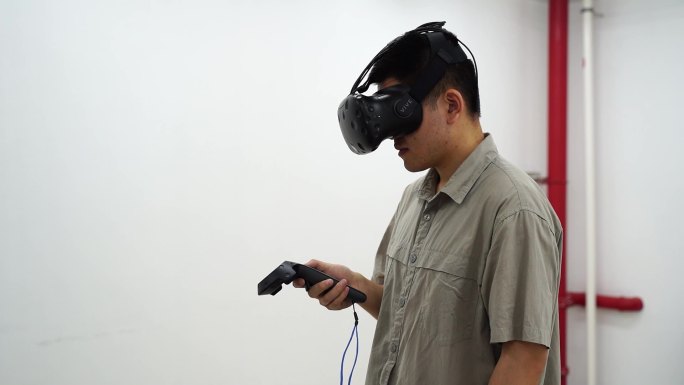 vr体验工业失火逃生通道高清实拍素材