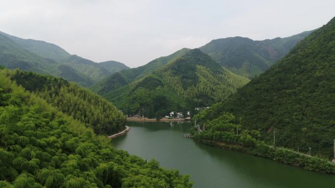 杭州余杭黄湖石扶梯水库