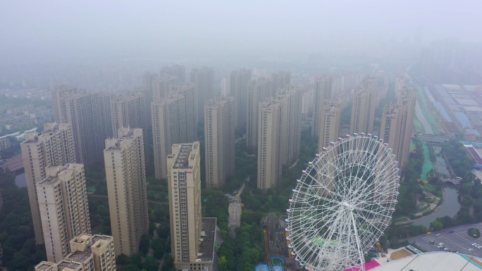 南京江北 弘阳广场摩天轮雾气高层住宅