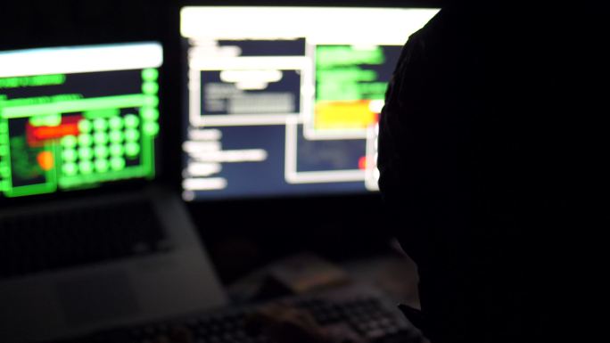 网络攻击黑客电脑入侵植入病毒IT程序员