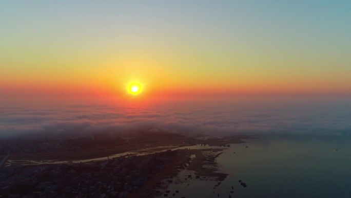 海岸线云海日落夕阳晚霞美景海滨城市01
