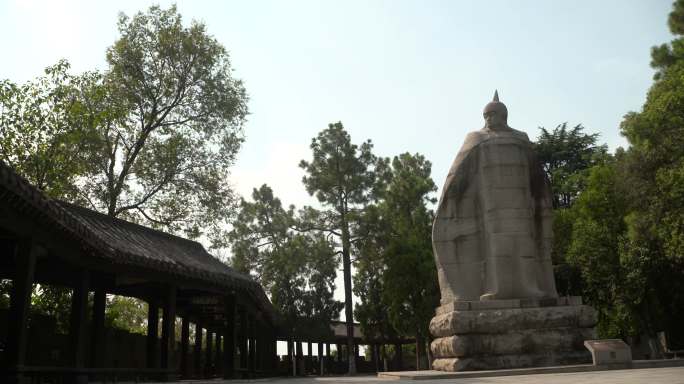 湖北省咸宁市赤壁古战场周瑜石雕像49
