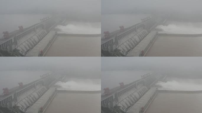 三峡大坝泄洪