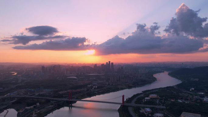 南宁黄昏天空唯美晚霞逐格