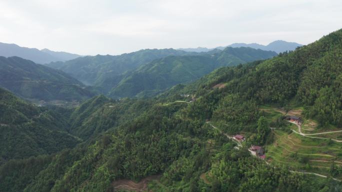 4K连绵大山村落航拍