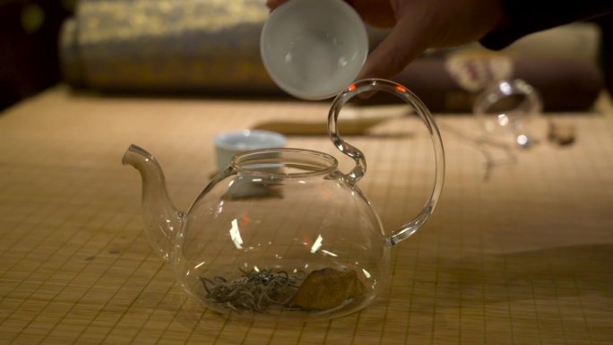 泡茶 透明茶壶 陈皮 冰糖