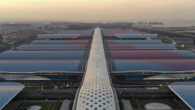 深圳国际会展中心屋面