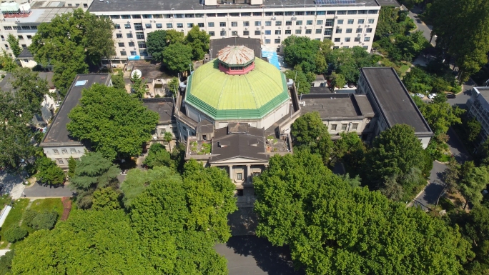 东南大学