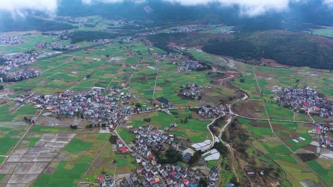 高空环瞰山村风光