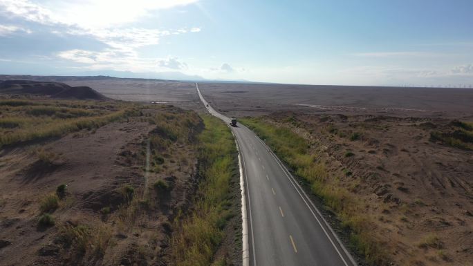 山谷洼地道路车辆