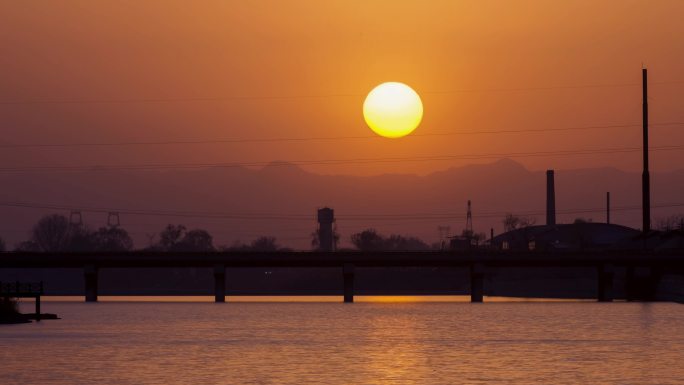 日落 河边 桥边 太阳 光影