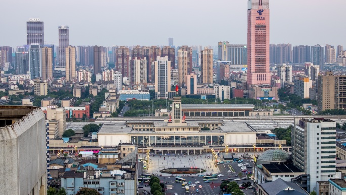 长沙地标火车站日转夜延时