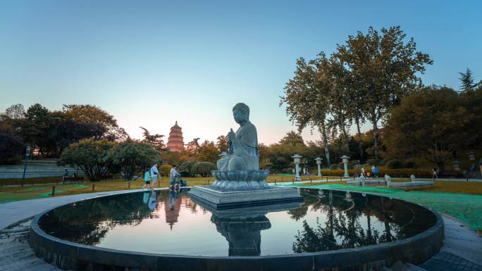 改造后的大雁塔大慈恩寺遗址公园