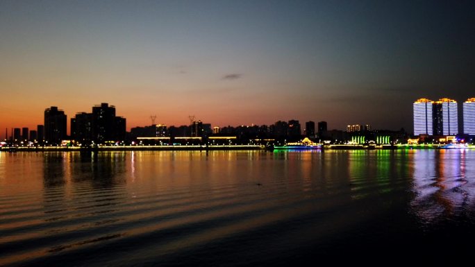 延时拍摄襄阳汉江城市傍晚风光