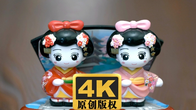日本和服太阳能摇头娃娃实拍视频素材4K