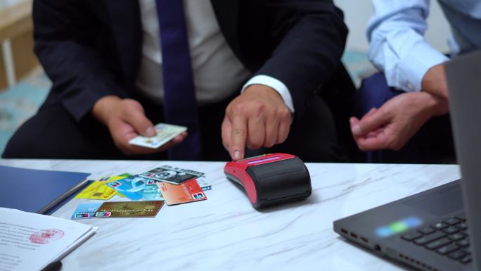 【原创】刷卡洗钱信用卡套现金融犯罪视频