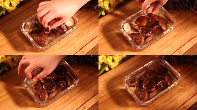 饭盒水发香菇 (2)