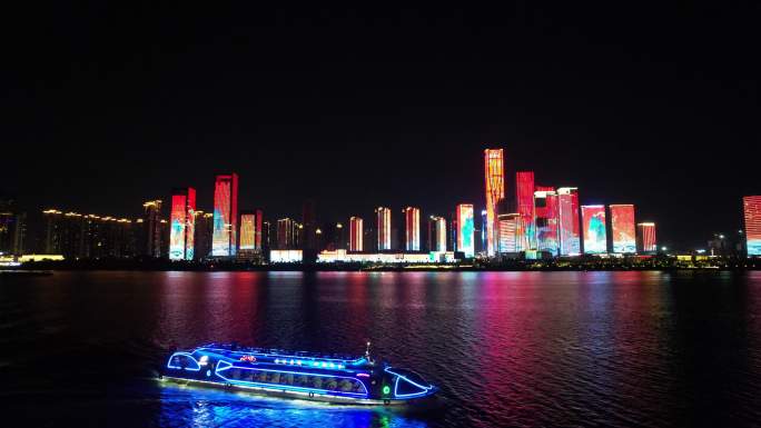 长沙湘江游轮夜景