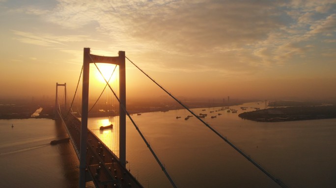 广州南沙大桥夕阳西下日落航拍4K空镜