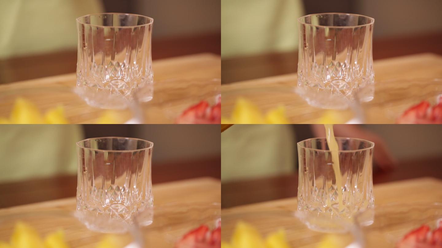 玻璃杯倒果汁 (1)