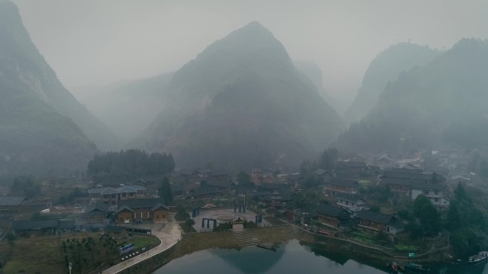 浓雾中的湘西土家族聚居地10