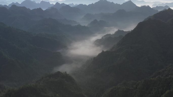 湖南湘西永顺县万马归朝日出云海延时