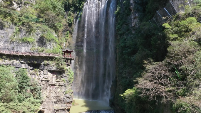 湖北宜昌三峡大瀑布