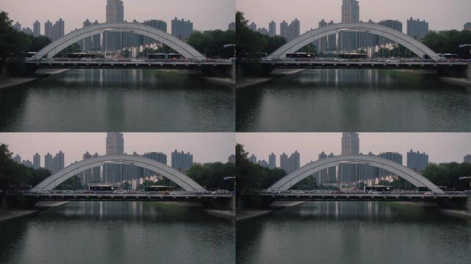 城市圆形拱桥