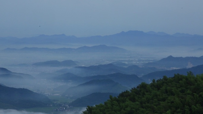 江南浙江山区云海云雾黛蓝水墨自然中国画