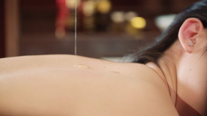精油按摩女性spa保养