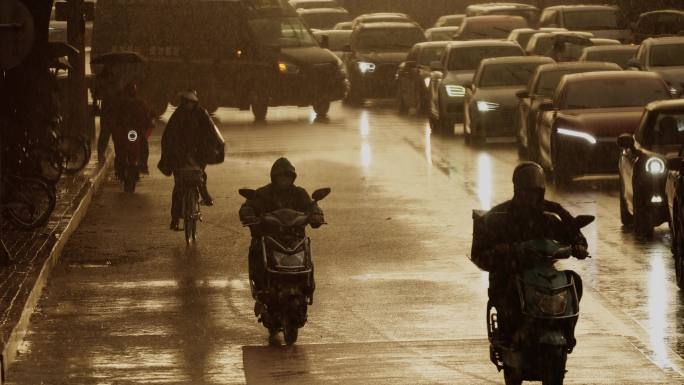 雨天骑车